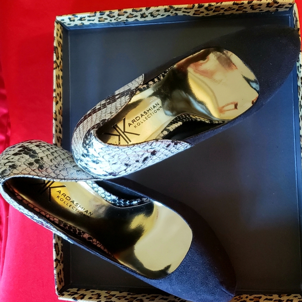 Kardashian Kollection Black Snake